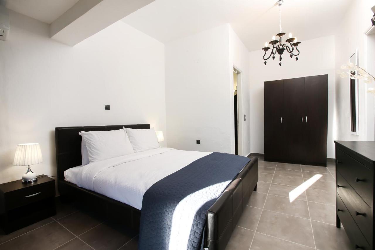 Luxury Apartments Christos Gouvia Esterno foto